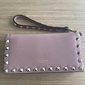 Valentino calf skin leather wallet. Rockstud.